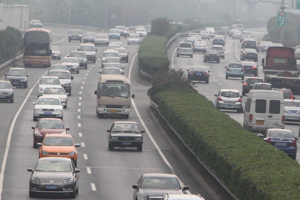 华霖资本 交通运输部：4月全国城市轨道交通线路完成客运量28.5亿人次